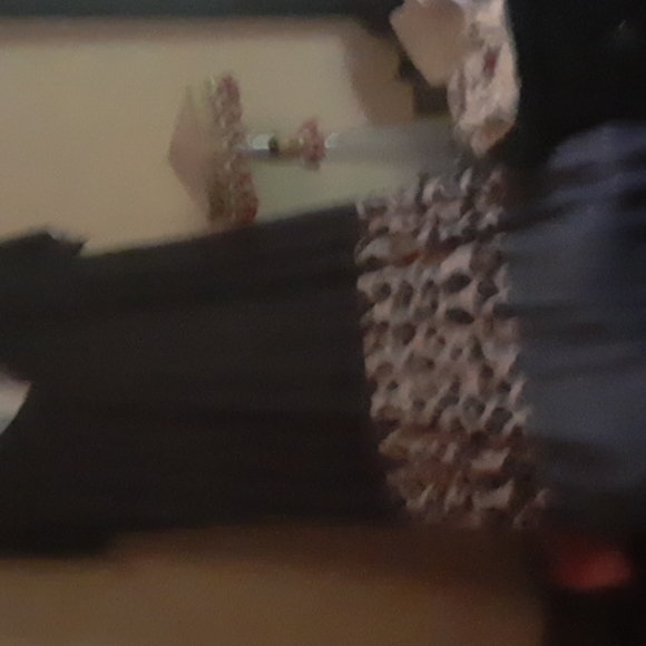 Dresses some new medium  to large - Picture 14 of 14